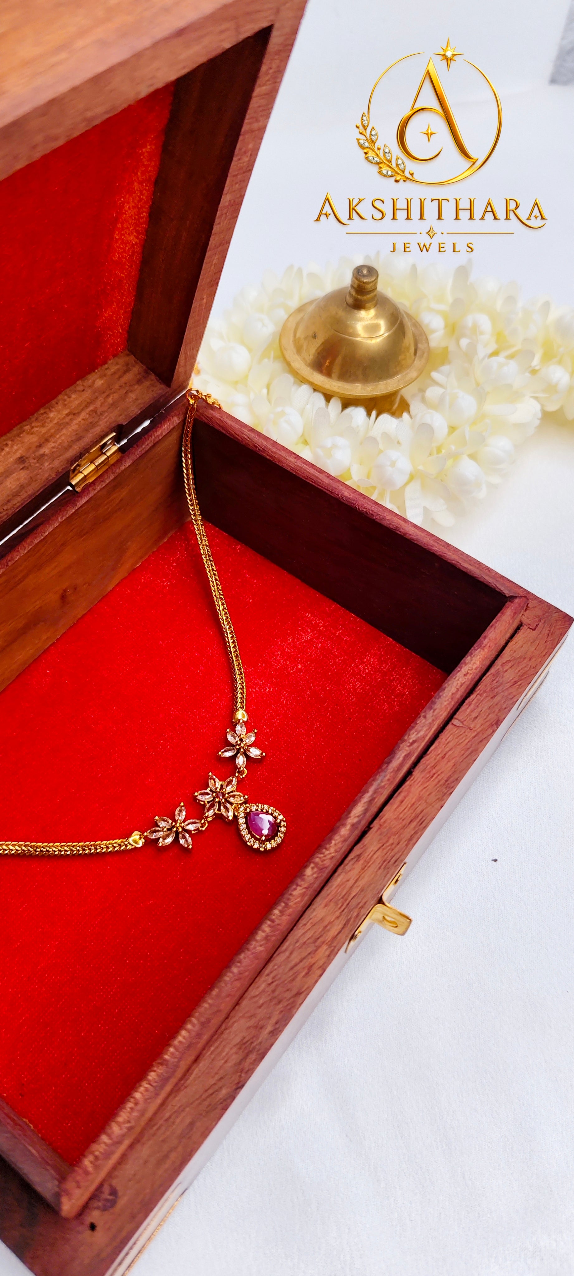 Lilly Blossom Necklace