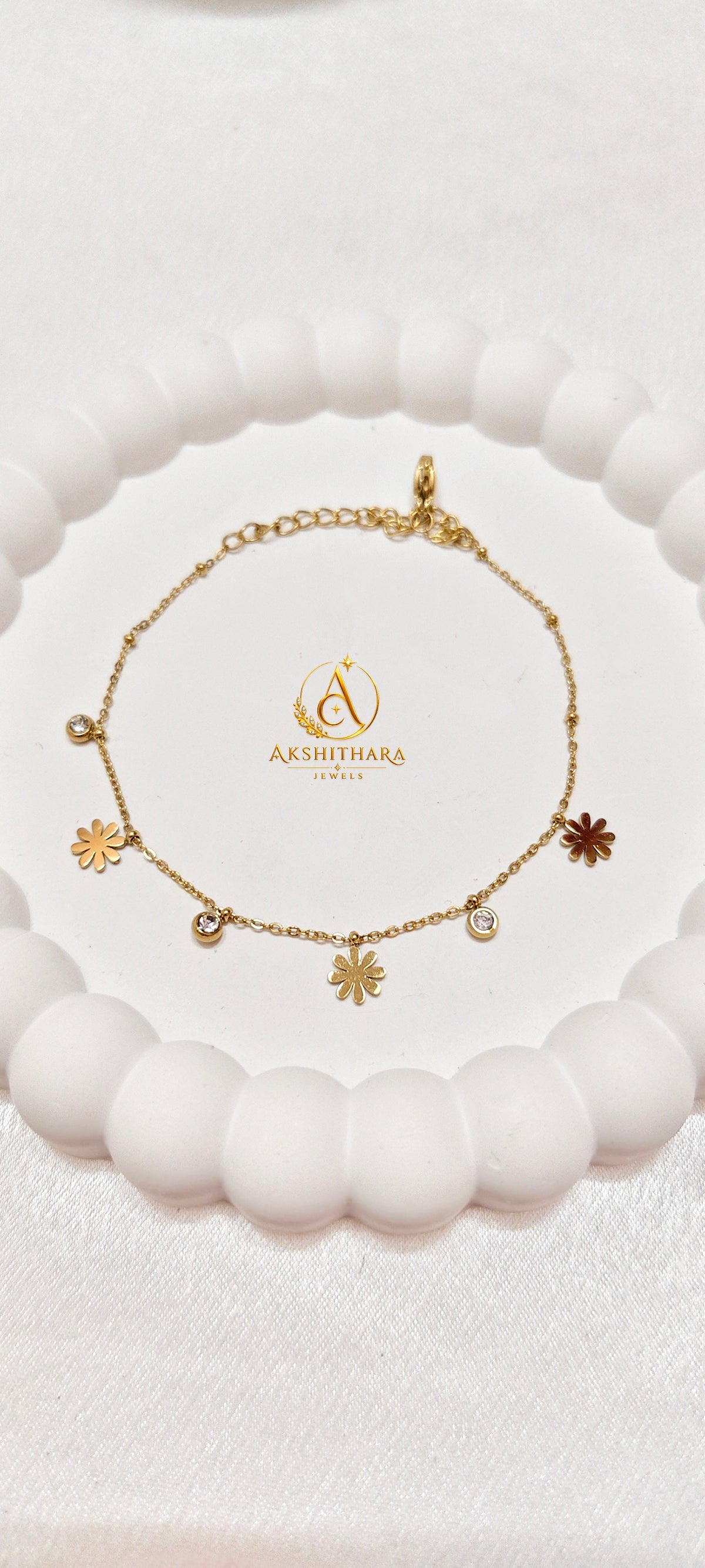 Daisy Sparkle Bracelet