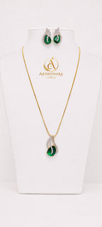 Radiance Diamond Replica with Chain