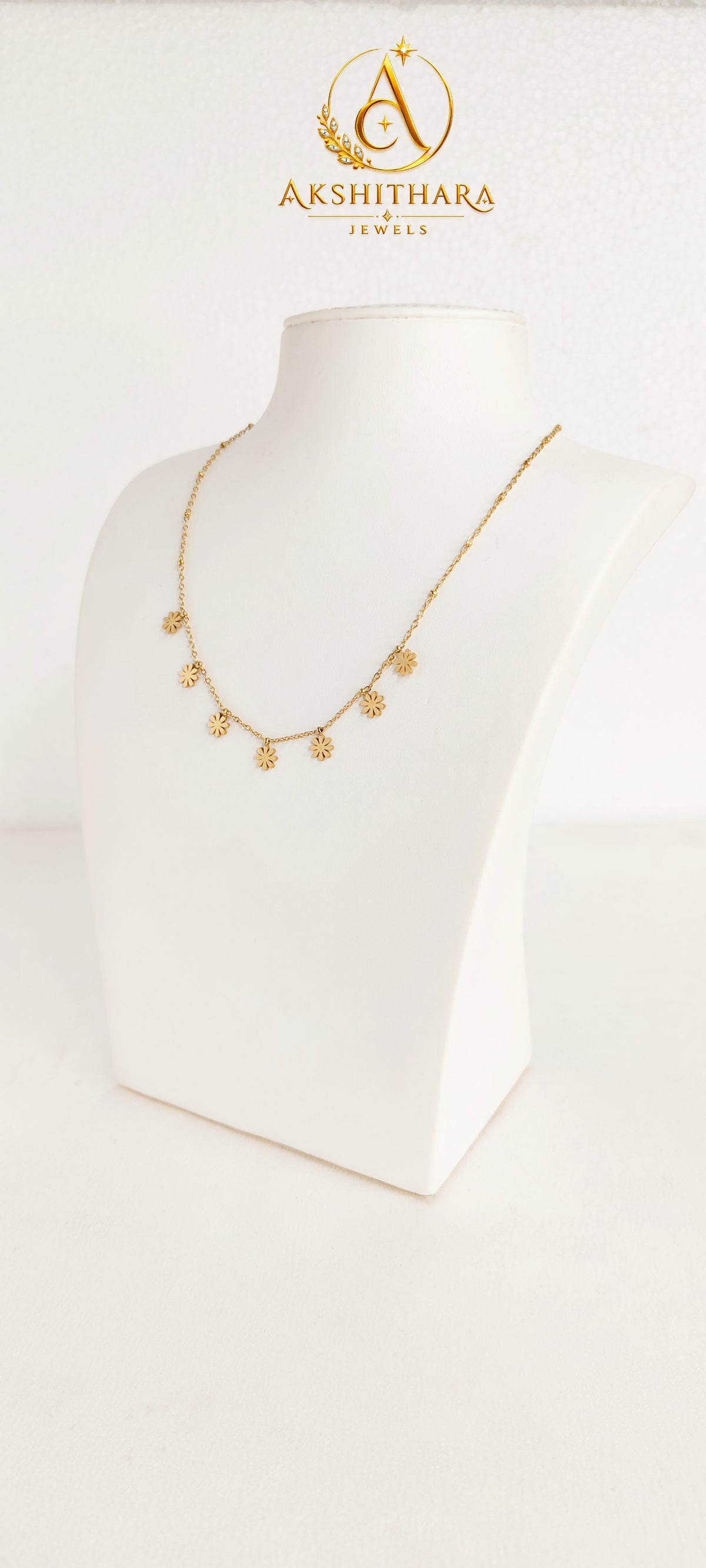 Golden Daisy Necklace