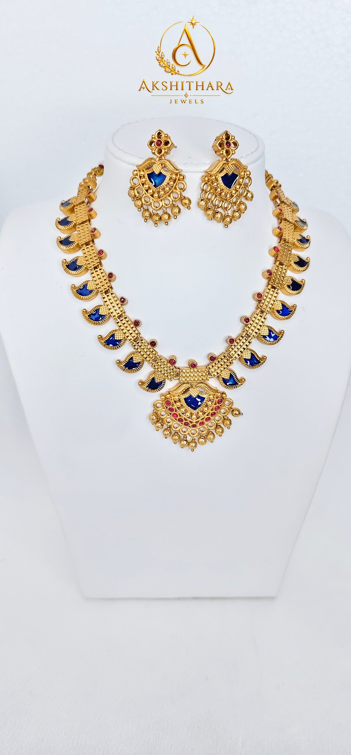 Matte Finish Blue Palakka Mango Necklace Set