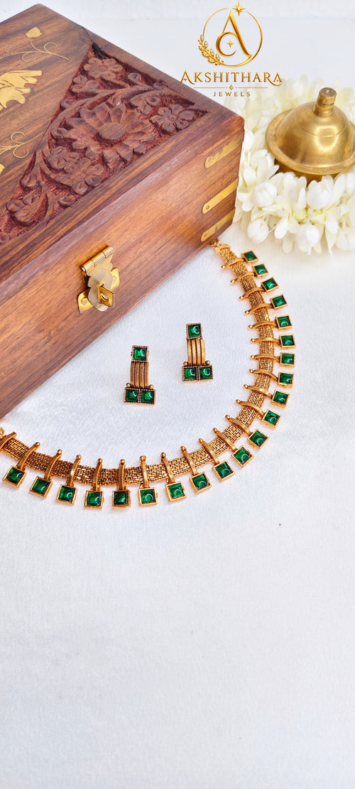 Chathuram Necklace