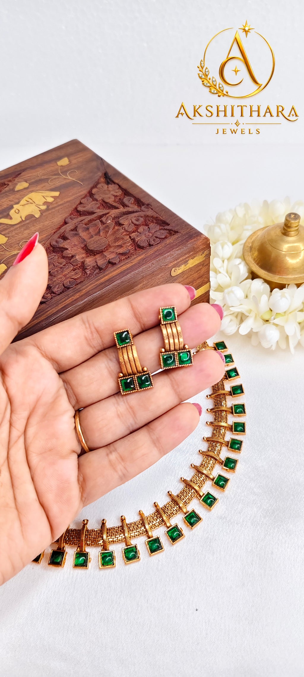 Chathuram Necklace