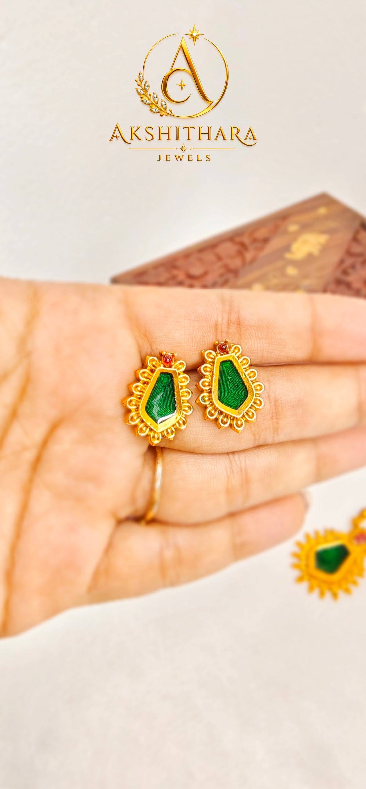 Green Nagapadam  Pendant Short Haram Set