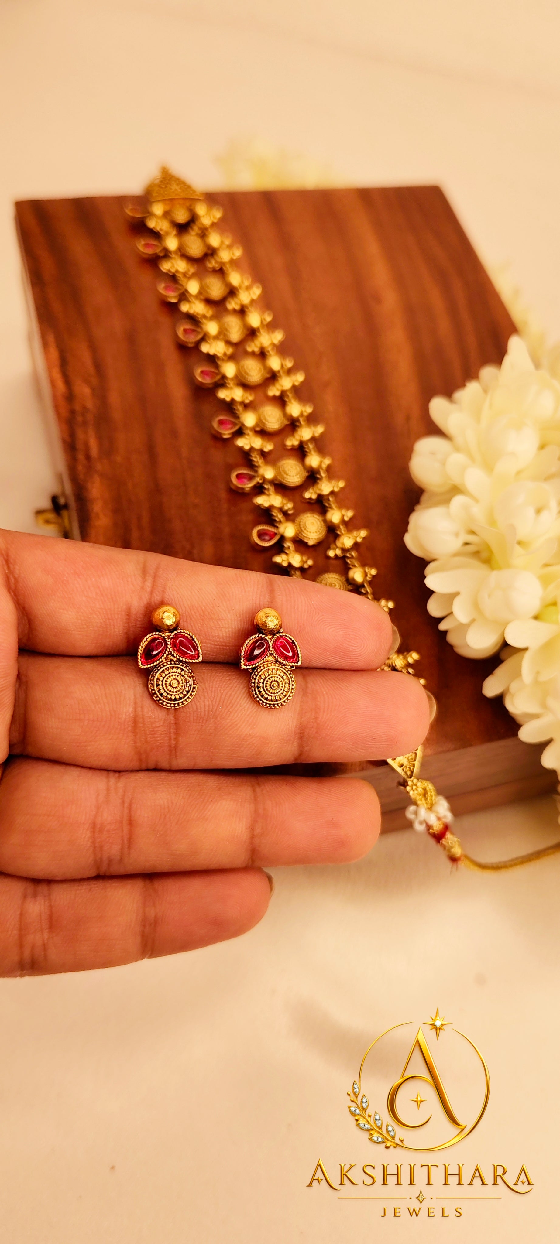 Antique Aarohi Choker
