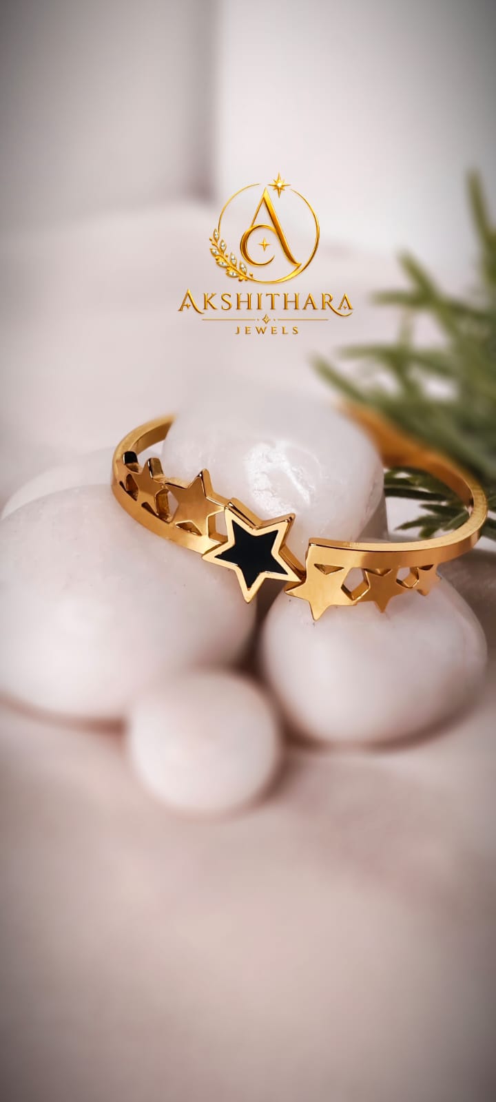 Star luxe kids bangle